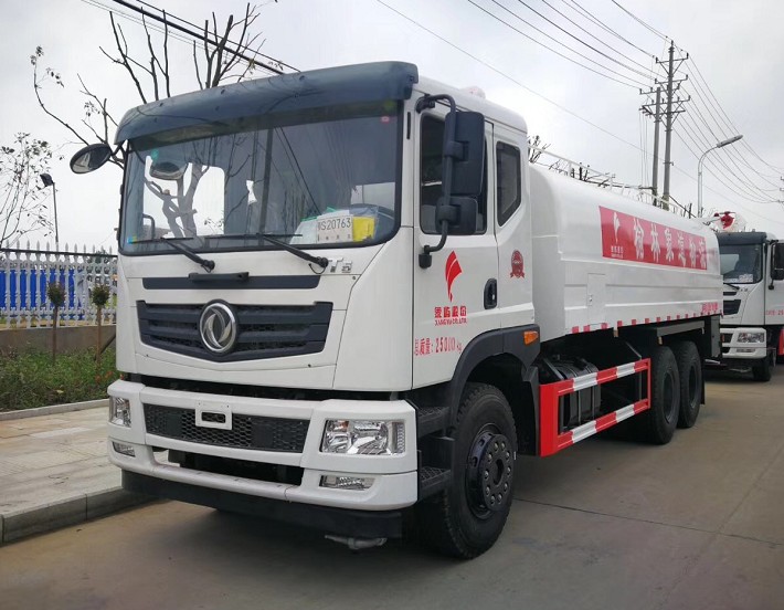 東風T5后雙橋20噸灑水車圖片 東風T5后雙橋20噸灑水車圖片