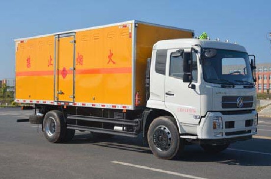 東風天錦6.19米易燃氣體廂式運輸車圖片 東風天錦6.19米易燃氣體廂式運輸車圖片