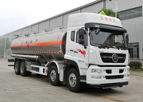 重汽斯太爾前四后八鋁合金運油車