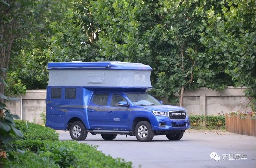 齊星大通T70雙排越野升頂分時四驅(qū)房車_星浩DT2221-2（5座）齊星房車