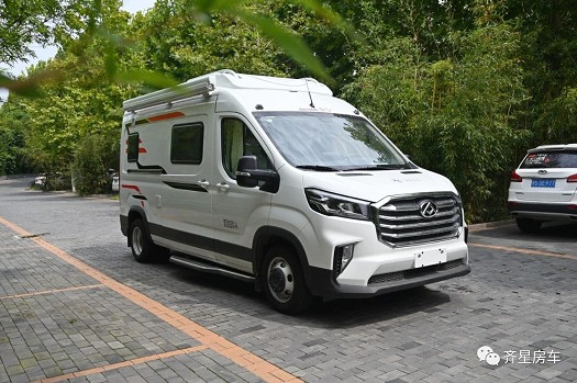 齊星大通V90升頂房車_浩大DT2521-1（4座）齊星房車