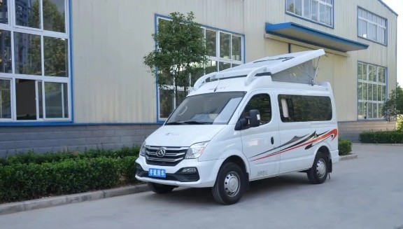 齊星大通V80升頂房車_星運DT2421（5座）齊星房車