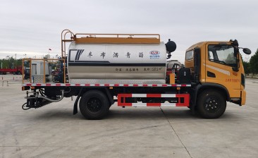 6.5噸東風華神T3普通型瀝青灑布車 6.5噸東風華神T3普通型瀝青灑布車