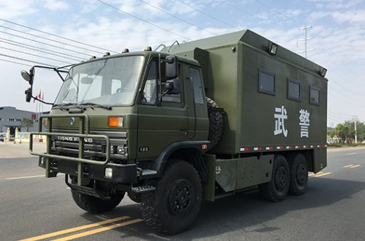 高原型六驅自行式炊事車 高原型六驅自行式炊事車